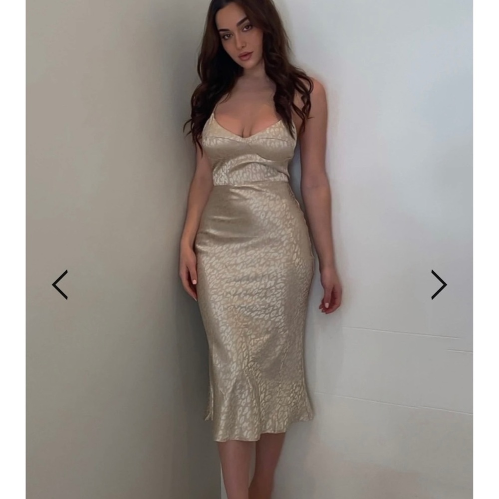 {Runaway The Label} midi silk dress (Gold) - Picture 3 of 8